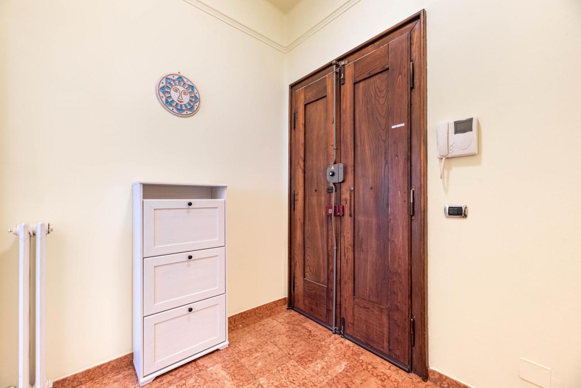 Piazza Isolo Central Apartment Verona Bagian luar foto