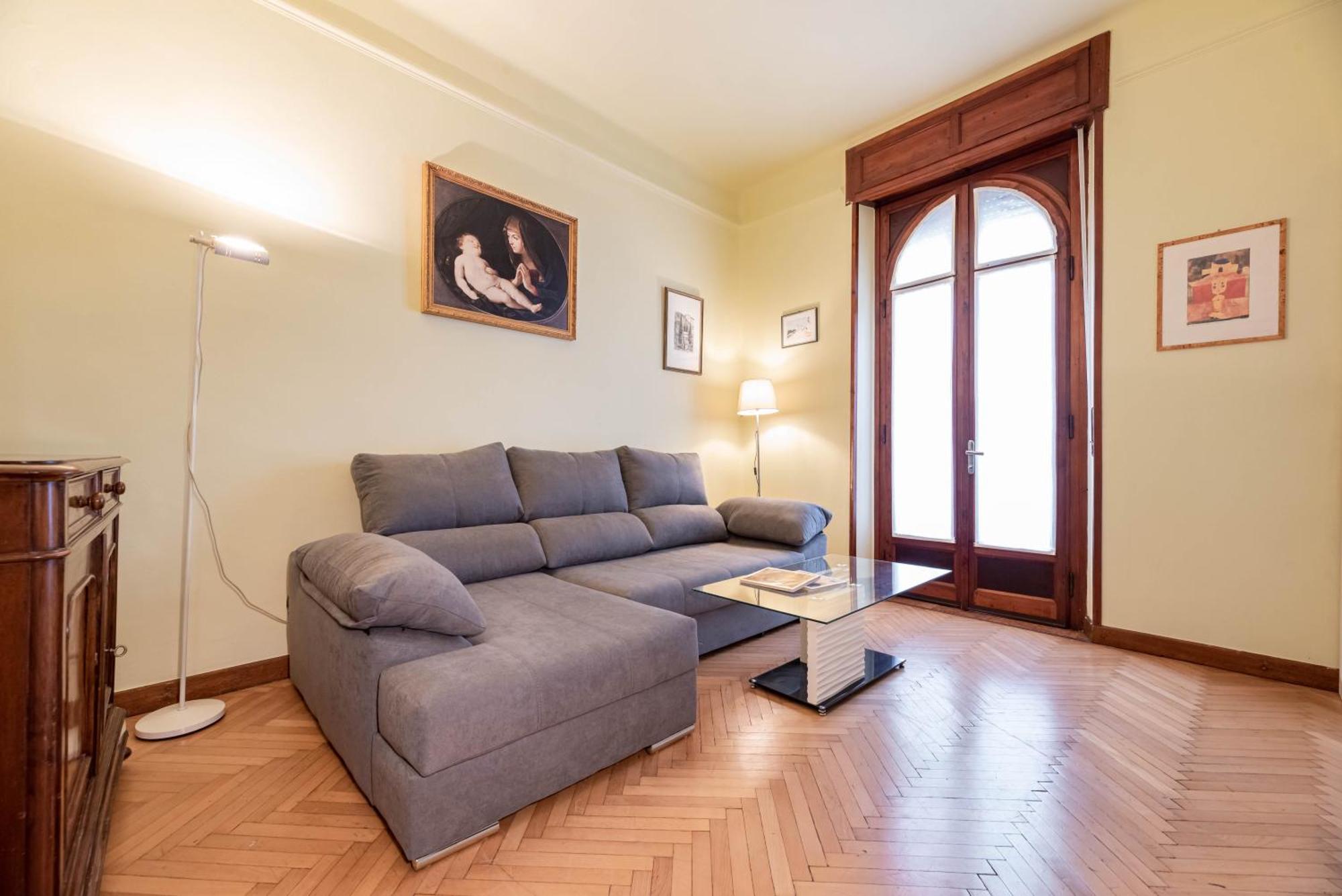 Piazza Isolo Central Apartment Verona Bagian luar foto