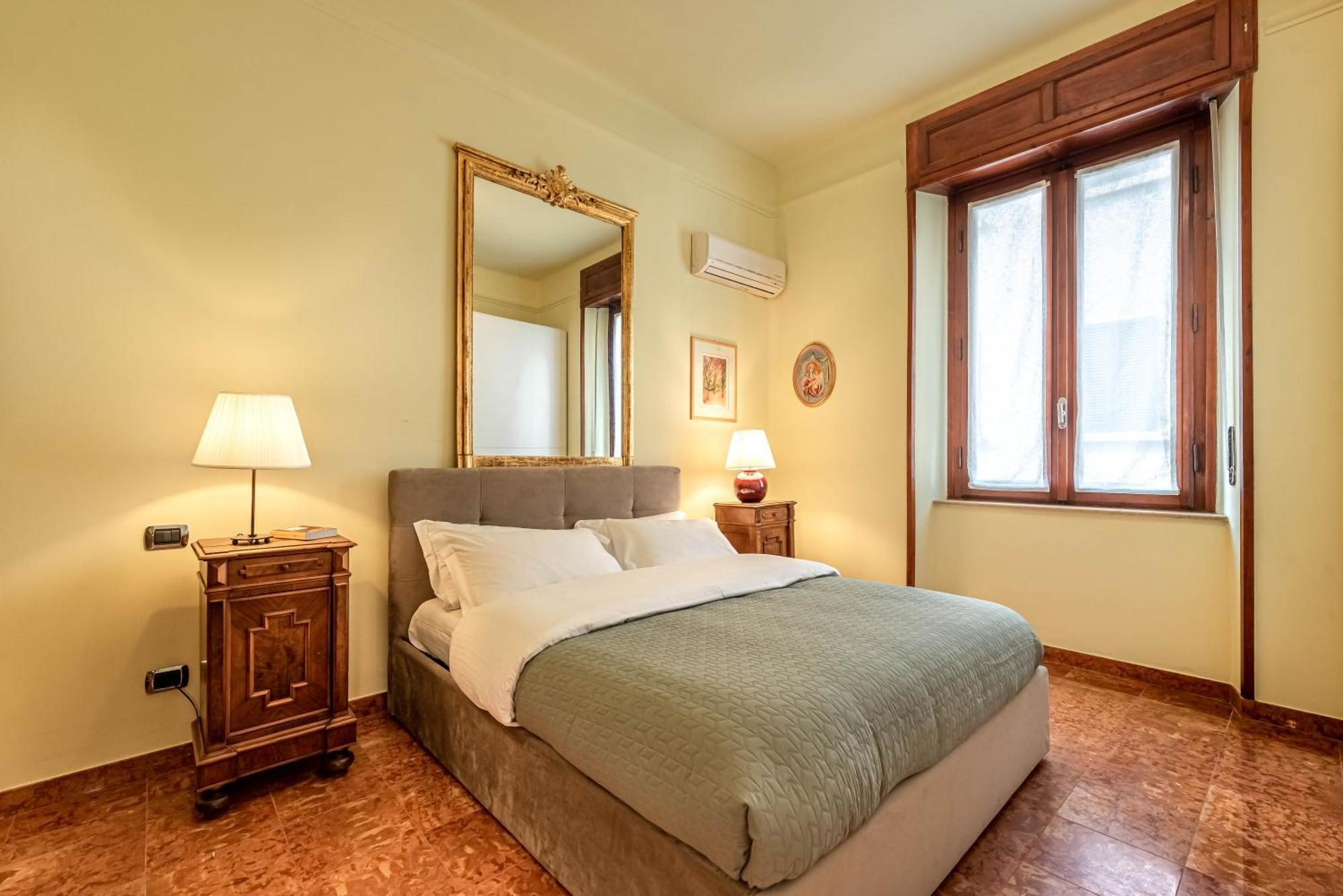 Piazza Isolo Central Apartment Verona Bagian luar foto