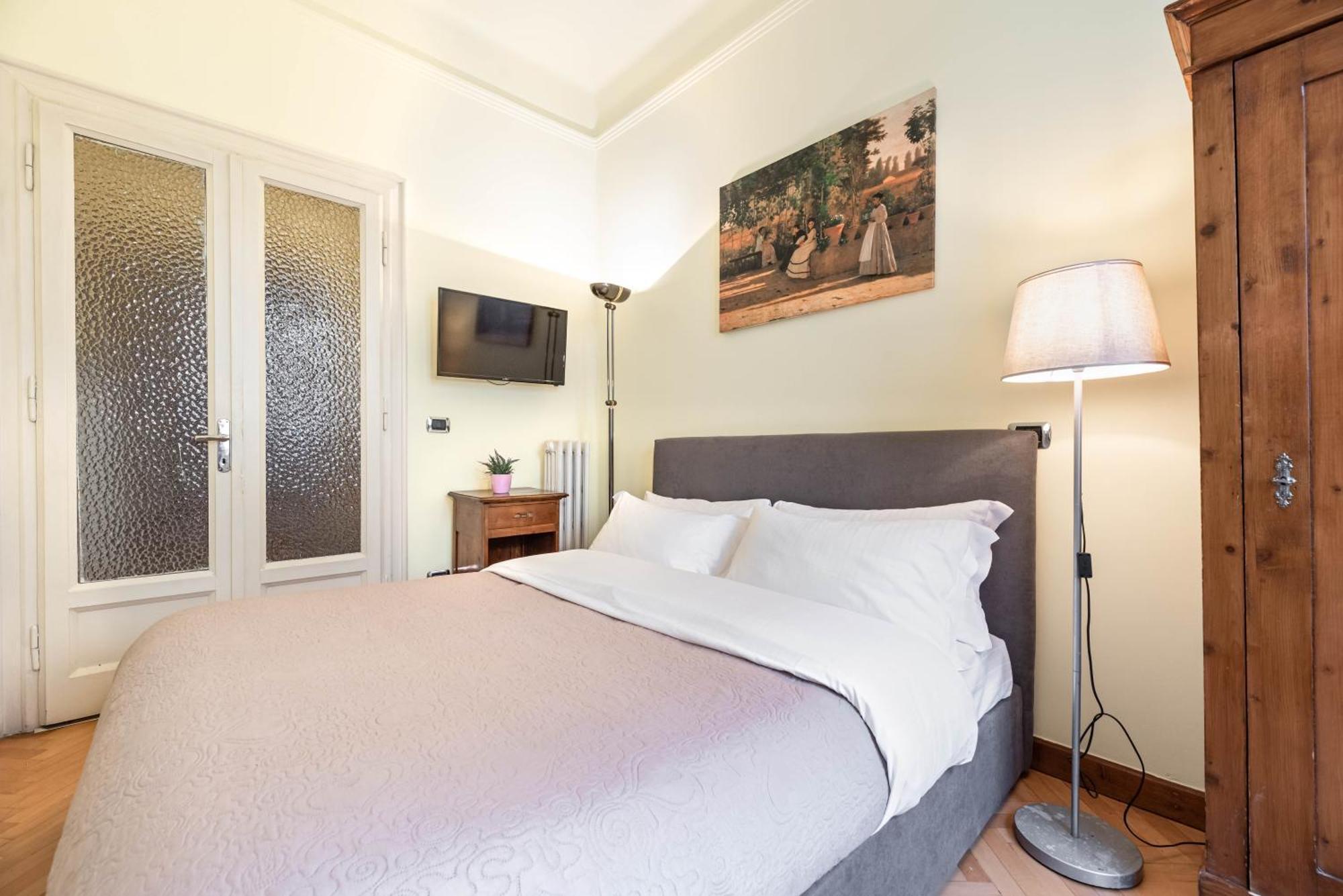 Piazza Isolo Central Apartment Verona Bagian luar foto