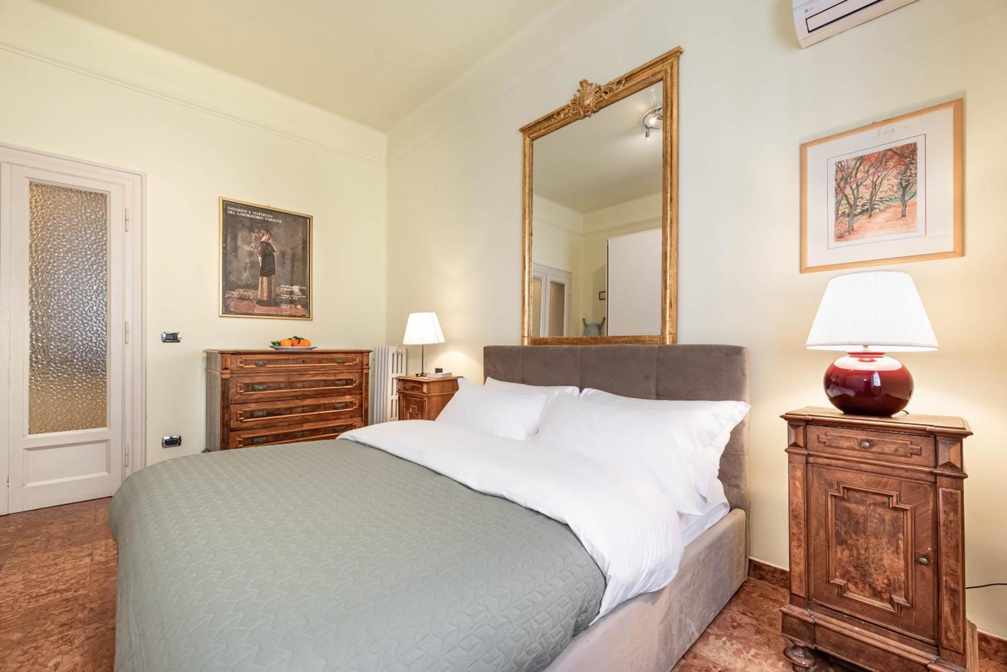 Piazza Isolo Central Apartment Verona Bagian luar foto