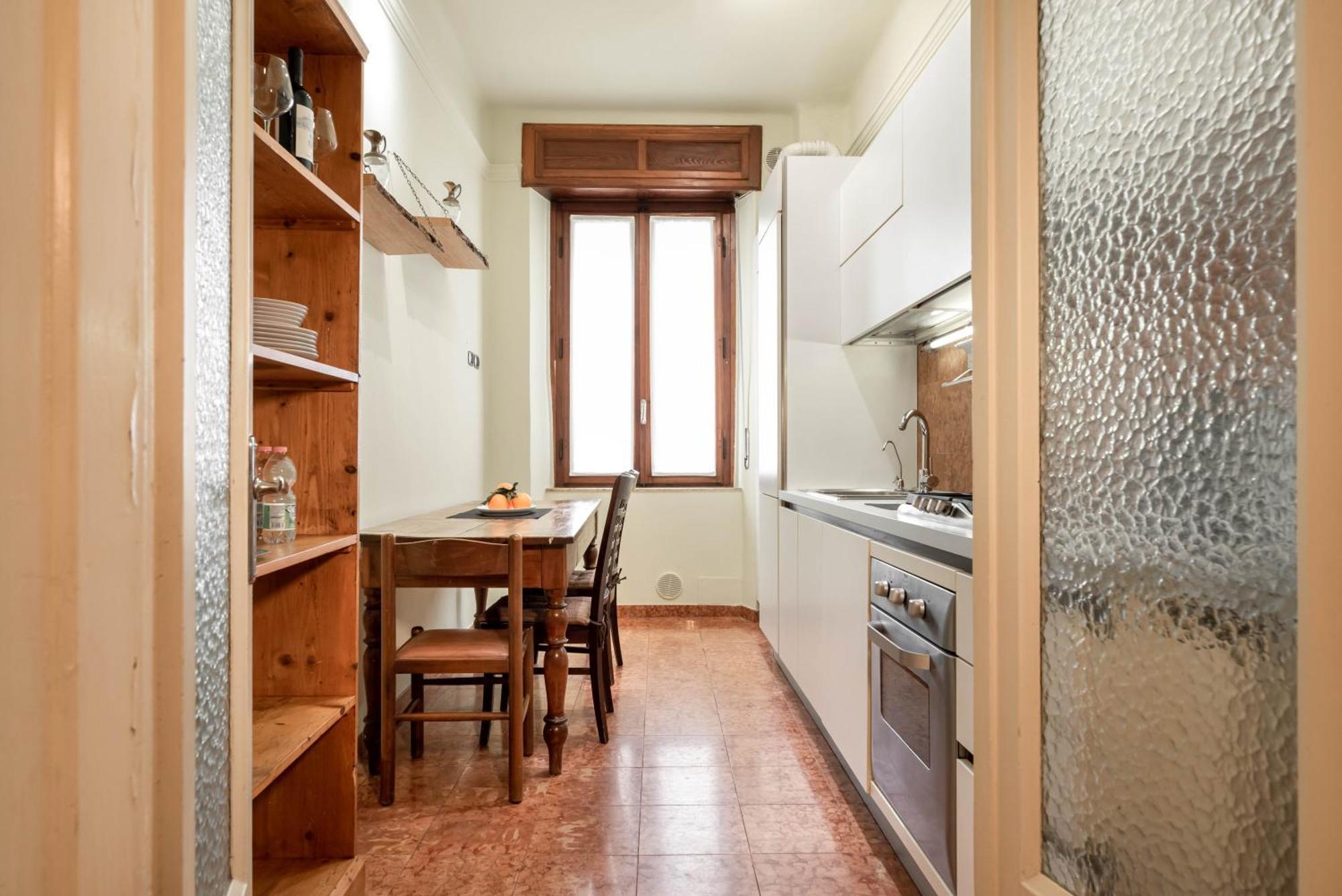 Piazza Isolo Central Apartment Verona Bagian luar foto
