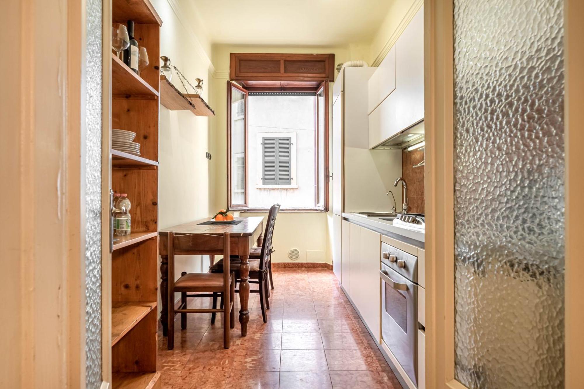 Piazza Isolo Central Apartment Verona Bagian luar foto